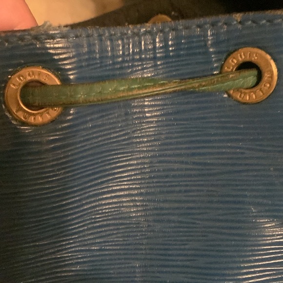 Louis Vuitton Hobo bag - gorgeous in green and blue. - Picture 10 of 11